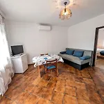 In - Balaton 52987 شقة