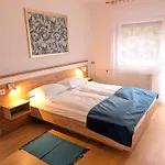 In - Balaton 52987 زاماردي